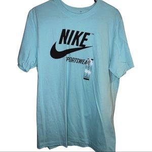 Nike T-shirt